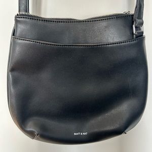 Matt&Nat vegan leather crossbody bag, black and silver,